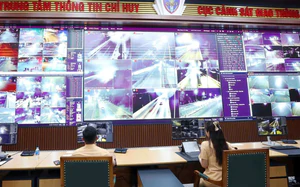 Giữ khoảng cách với xe liền trước để hình thành thói quen an toàn khi tham gia giao thông