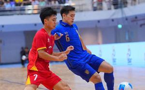 Bị Thái Lan dẫn trước 3 bàn trong hiệp 1, ĐT futsal Việt Nam ngược dòng gỡ hòa trong hiệp 2
