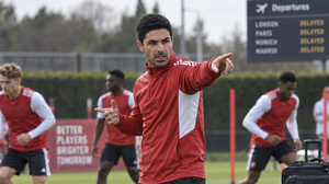 Cà phê bóng đá :Ai “móc túi” nổi Arsenal?