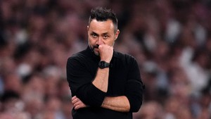 Quãng nghỉ 3 tuần quý báu cho Premier League