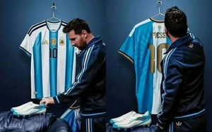 Messi giới thiệu mẫu áo đặc biệt dùng cho trận đấu cuối cùng với ĐT Argentina