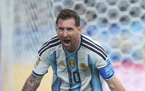 Messi tung 'biên lai sự nghiệp', chốt hạ cuộc tranh luận ai là GOAT