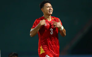 Đội trưởng U20 Việt Nam nghẹn ngào xin lỗi các cầu thủ U17