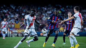 Bóng đá hôm nay 14/8: MU đau đầu vì chuyển nhượng, Barca tiếp tục mua sắm