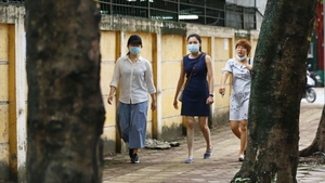 Trả lại vỉa hè cho người đi bộ ở Hà Nội