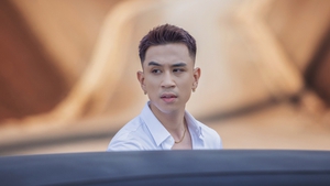 Dương Edward trở lại làng nhạc với MV 'Rungdong'