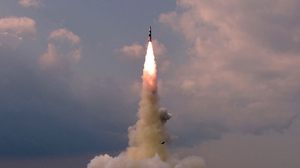 Triều Tiên xác nhận phóng tên lửa đạn đạo tầm trung đất đối đất thế hệ mới