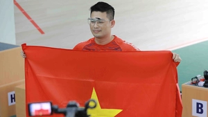 Hà Minh Thành 'mở hàng Vàng' cho bắn súng Việt Nam