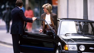 Đấu giá chiếc xe Ford Escort 'độc nhất vô nhị' của cố Công nương Diana