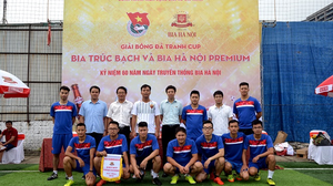 Thanh niên TTXVN tranh tài ở giải bóng đá kỷ niệm ngày thành lập Habeco