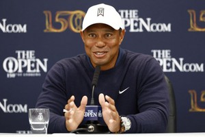 Tiger Woods bác tin đồn giải nghệ sau The Open Championship 2022