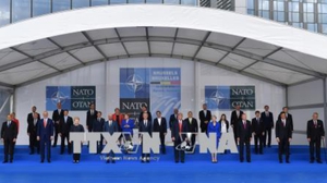 Lãnh đạo Mỹ, Canada thảo luận thương mại bên lề hội nghị NATO