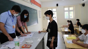 Kỳ thi tuyển sinh vào lớp 10 tại Hà Nội: Gần 107.000 thí sinh làm thủ tục dự thi
