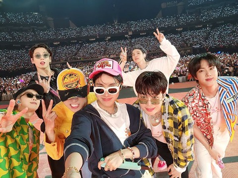BTS lập kỷ lục gần 1 triệu người xem concert trực tuyến 