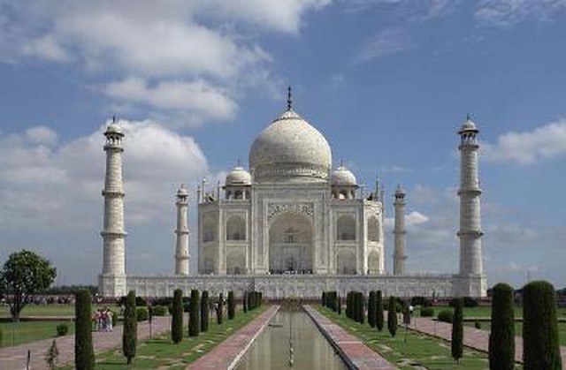 Ấn Độ bác tin Taj Mahal sắp sụp đổ