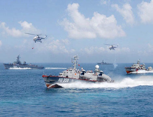   VIDEO: Hải quân đánh bộ - Không quân Việt Nam huấn luyện hiệp đồng đổ bộ