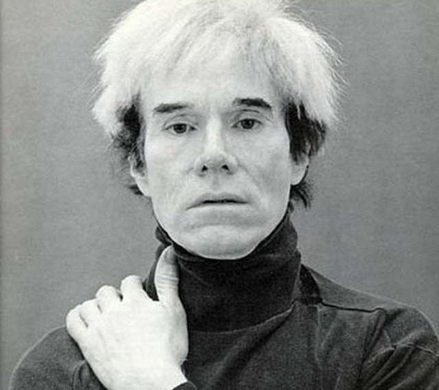 Andy Warhol kiếm được nhiều tiền nhất từ các cuộc đấu giá trong năm 2014 