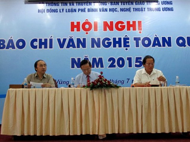 Báo chí văn nghệ trước làn sóng mạng xã hội