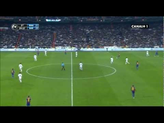 Xem lại những tuyệt tác tiki-taka của Barca 