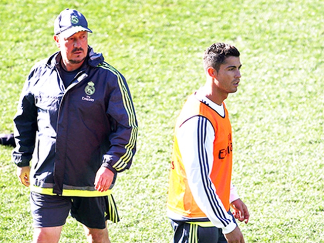 Real Madrid: Benitez và 'sở thích' trù dập học trò