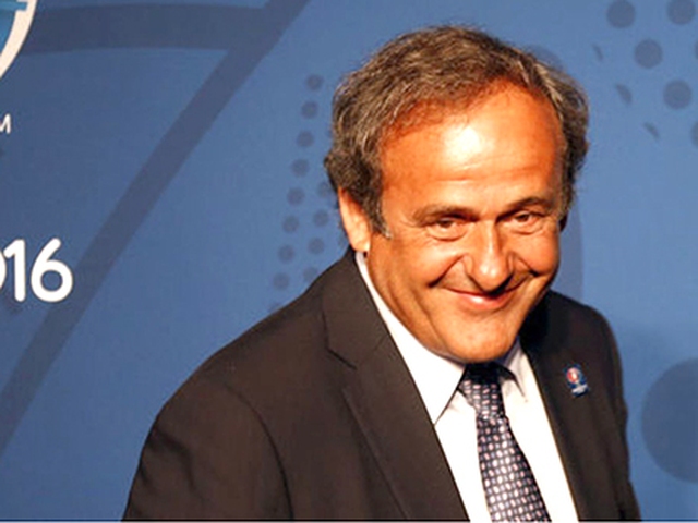 UEFA cân nhắc mời Platini dự khán EURO 2016