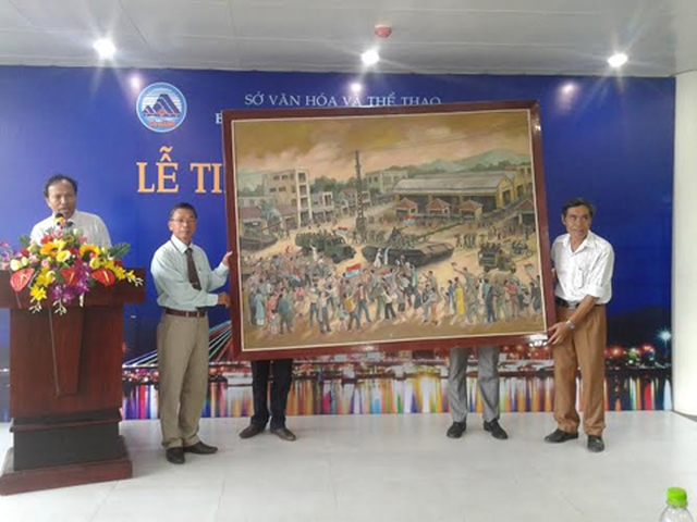 21 hiện vật quý được hiến tặng cho Bảo tàng Mỹ thuật Đà Nẵng 'không một chút phân vân'