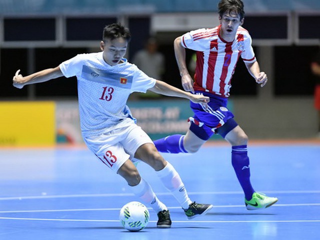 Thua Paraguay 1-7, futsal Việt Nam vẫn còn cơ hội đi tiếp