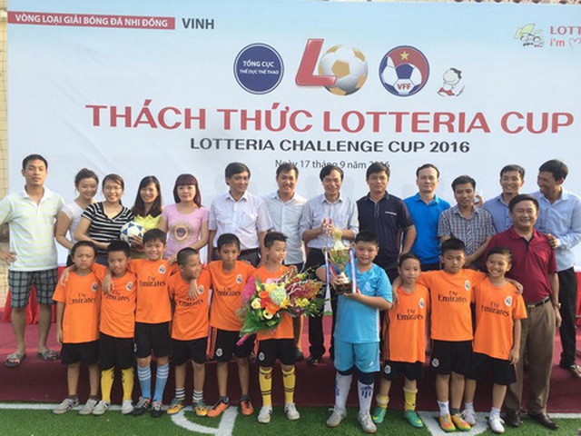 Vòng loại giải bóng đá thiếu nhi toàn quốc Lotteria Cup 2016 khu vực Vinh: Trường Hà Huy Tập vào VCK