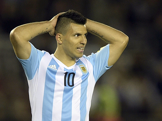 6h30 ngày 12/10, Argentina - Paraguay (lượt đi 0-0): Hai thế giới của Aguero