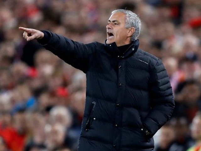 ĐIỂM NHẤN: Mourinho thành công... một nửa. Pogba, Ibra gây thất vọng. Liverpool là ứng viên vô địch