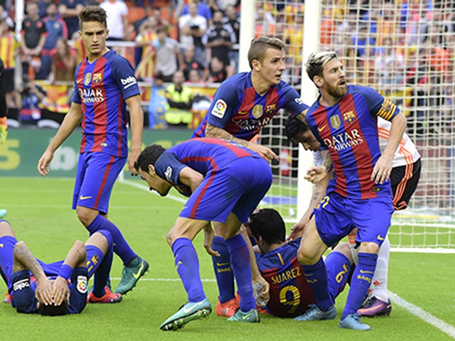 Barca thắng kịch tính Valencia 3-2: Giờ là lúc lo vá hàng thủ