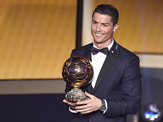 Danh hiệu Quả bóng Vàng 2016: Bóng Vàng cho sự vĩ đại của Ronaldo
