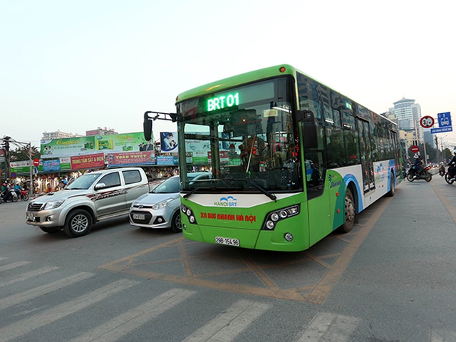 Nhà cung cấp lên tiếng việc xe buýt nhanh BRT đội giá cả tỷ đồng