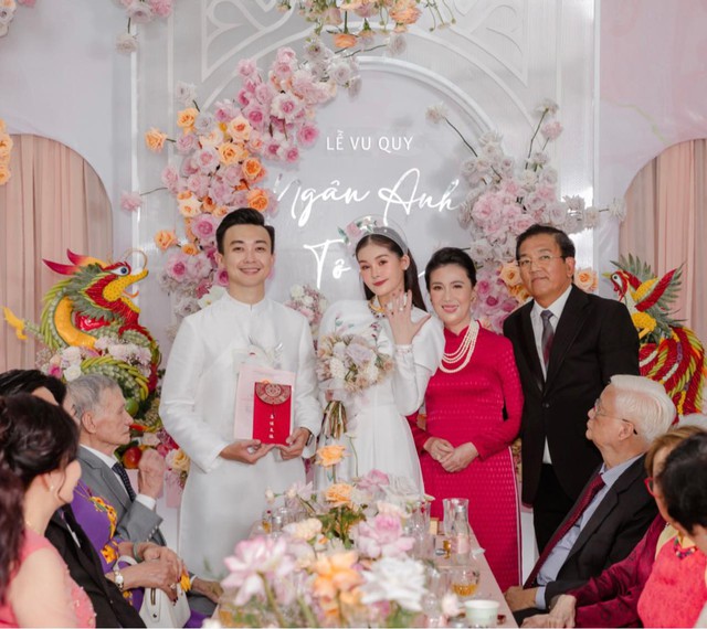 Mỹ nhân Việt nhận quà cưới 'khủng' từ mẹ đẻ: Minh Hằng - Lê Âu Ngân Anh được trao sổ đỏ  - Ảnh 2.