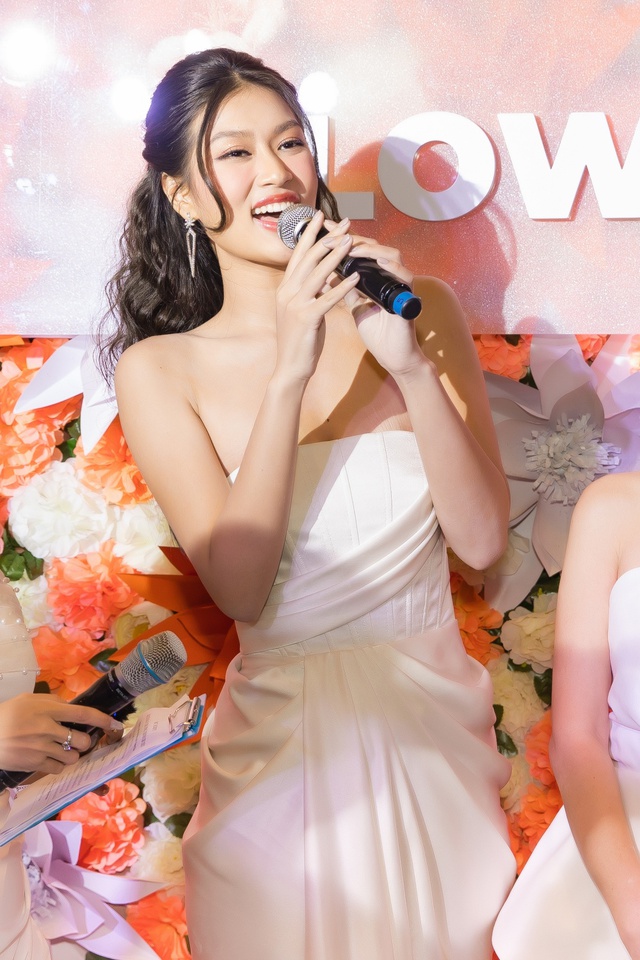 Lê Dương Bảo Lâm sửa lời bài hát, lần đầu song ca cùng Hoa hậu Thiên Ân - Ảnh 6.
