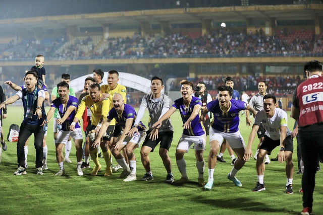 CLB Hà Nội vô địch V-League 2022 - Ảnh 13.
