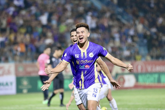 CLB Hà Nội vô địch V-League 2022 - Ảnh 2.