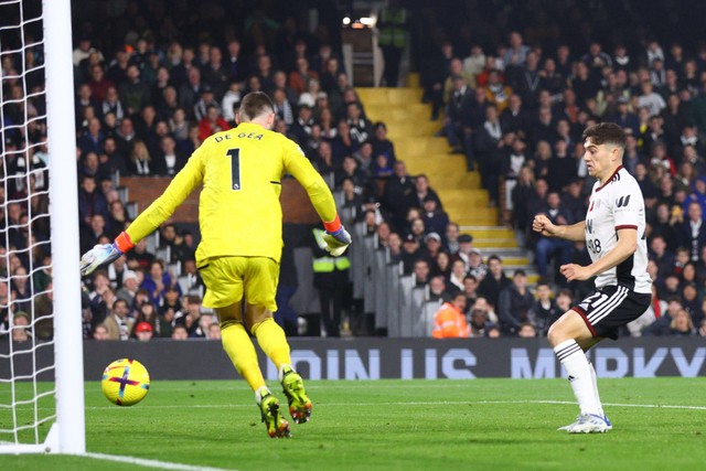 Kết quả bóng đá Fulham 1-2 MU: Garnacho tỏa sáng phút cuối - Ảnh 2.