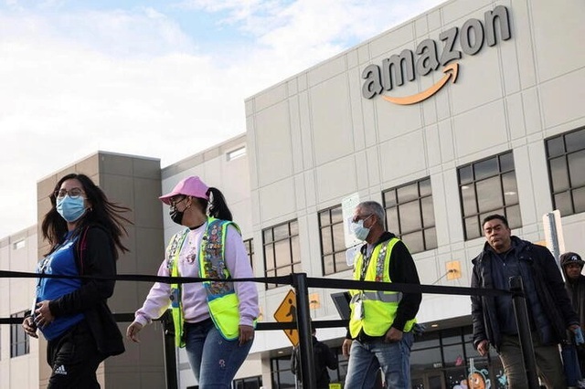Amazon dự kiến cắt giảm 10.000 nhân viên - Ảnh 2.