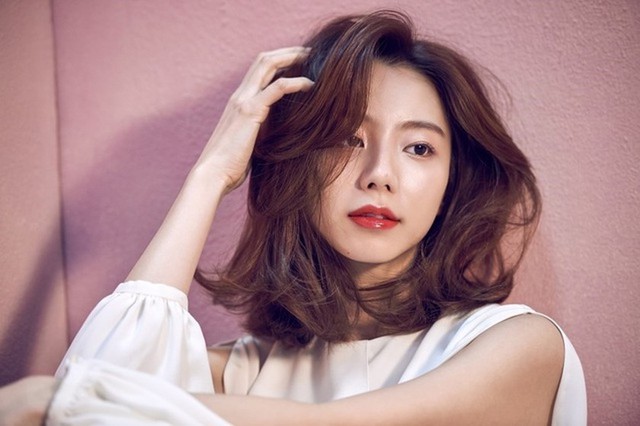 Bà xã Bae Yong Joon: Từ nữ diễn viên vô danh đến &quot;bà hoàng Châu Á&quot; chỉ sau 1 đám cưới - Ảnh 5.