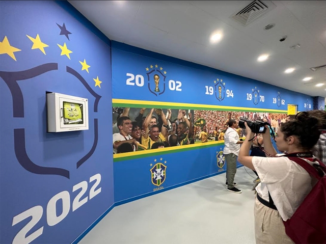 Ký sự World Cup: Một chiều làm fan Brazil - Ảnh 1.