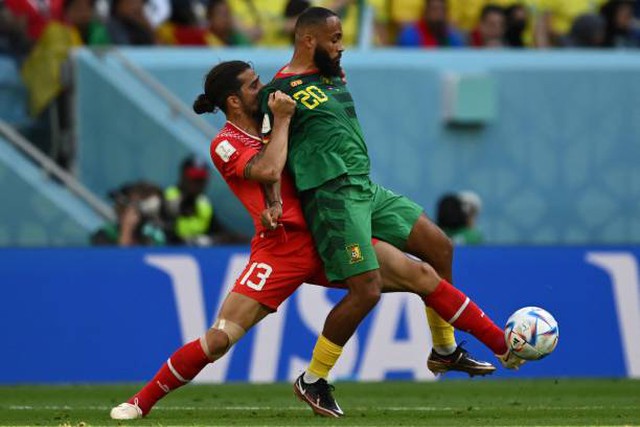 Điểm nhấn Thuỵ Sĩ 1-0 Cameroon: Gáo nước lạnh cho Eto'o - Ảnh 2.