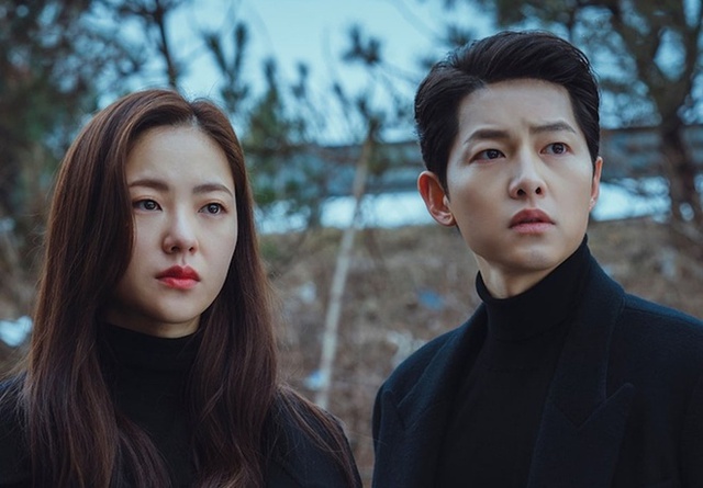 Song Joong Ki “lão hóa ngược”, các người tình màn ảnh của anh ra sao? - Ảnh 5.