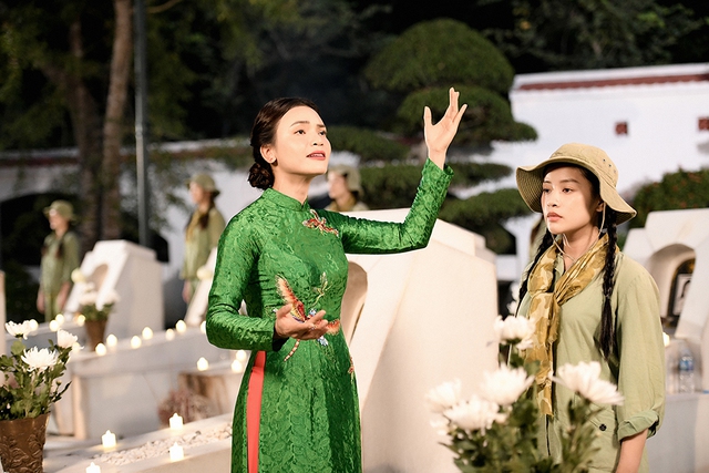 Nguyễn Thu Hằng diễn xuất nhập vai trong phim ca nhạc “Theo dấu chân cha” - Ảnh 5.