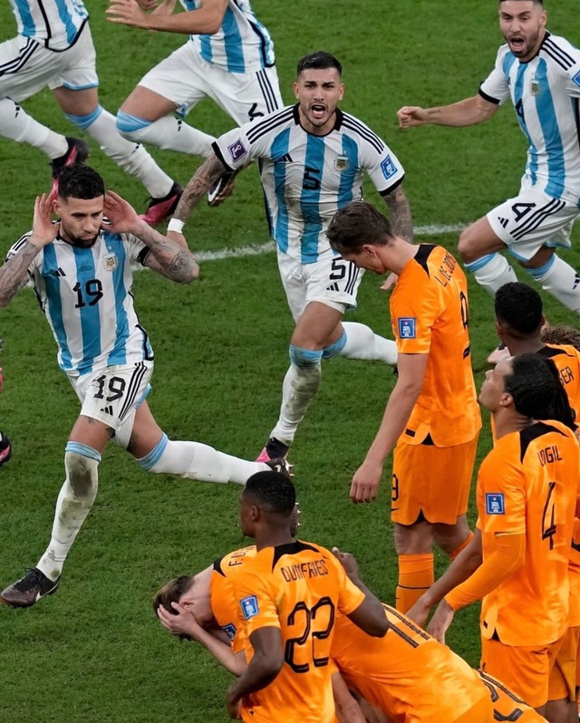 Nguyên nhân cầu thủ Argentina ăn mừng trêu tức Hà Lan - Ảnh 4.