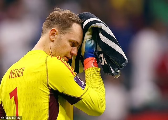 Neuer bị gãy chân hậu World Cup 2022 - Ảnh 4.