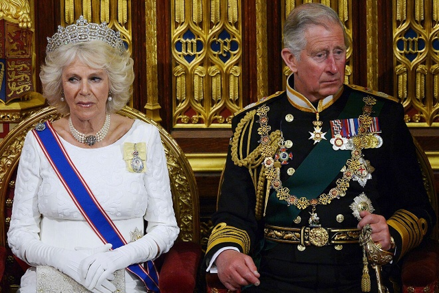 Harry và Meghan sẽ không tham dự lễ đăng quang của Vua Charles? - Ảnh 4.