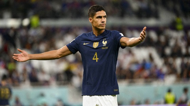 Varane đang “dìu dắt” hàng thủ đội tuyển Pháp - Ảnh 1.