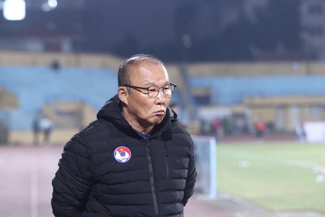 HLV Park Hang Seo sẽ điều chính đội hình đá chính trước Thái Lan ở chung kết lượt về AFF Cup? Ảnh: Trọng Hiệp