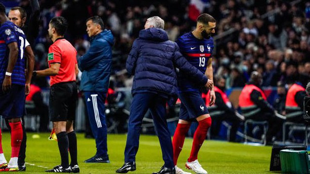 Benzema tức giận với Deschamps, không định đá chung kết World Cup